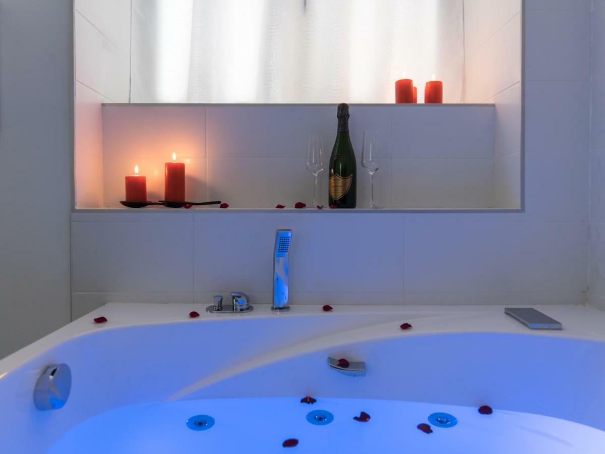 Luxury Studio & Spa-Lyon Centre Экстерьер фото
